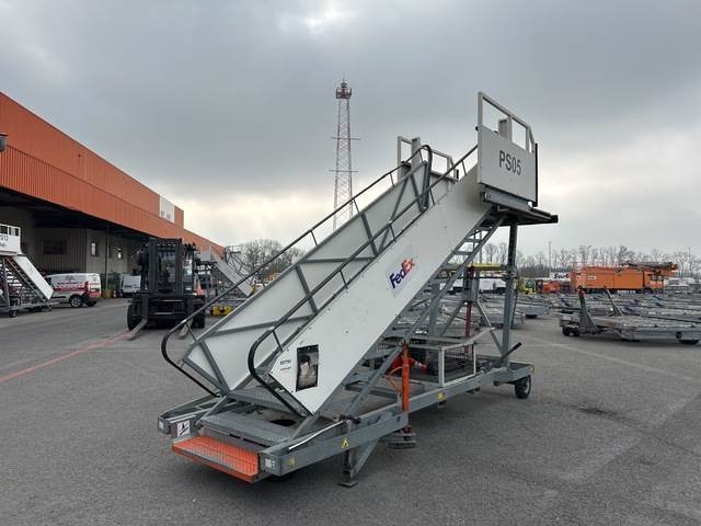 SPS PT-15 - Schodiště pro cestující: obrázek 1 SPS PT-15 - Schodiště pro cestující: obrázek 1