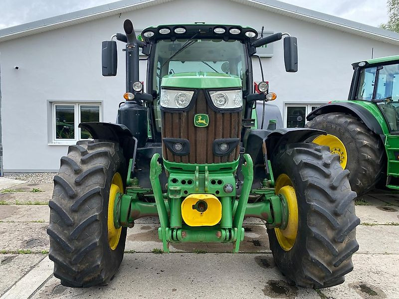 John Deere 6215R AutoPowr Frontzapfwelle - Traktor: obrázek 3 John Deere 6215R AutoPowr Frontzapfwelle - Traktor: obrázek 3