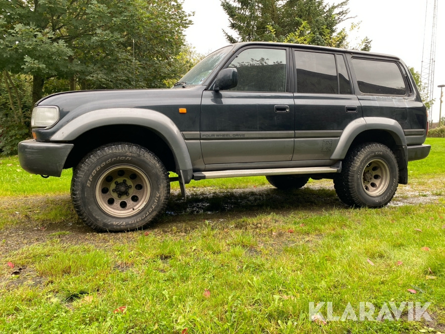 Osobní auto Toyota Landcruiser 4x4 HDJ 80: obrázek 1