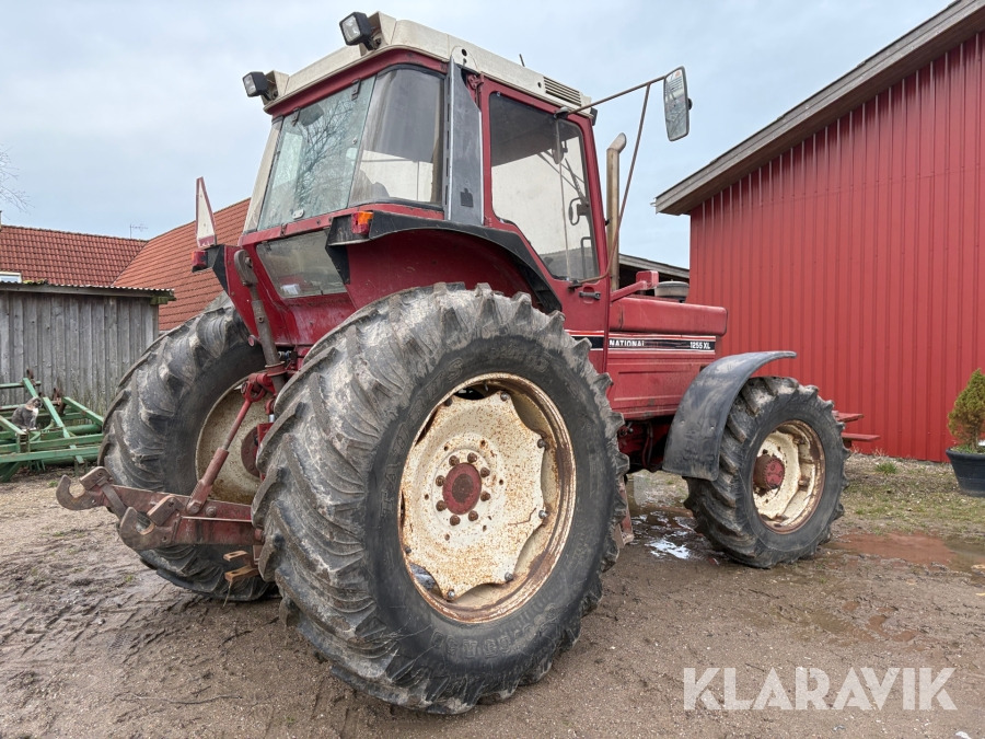 Traktor Case IH 1255 XL - Traktor: obrázek 3 Traktor Case IH 1255 XL - Traktor: obrázek 3