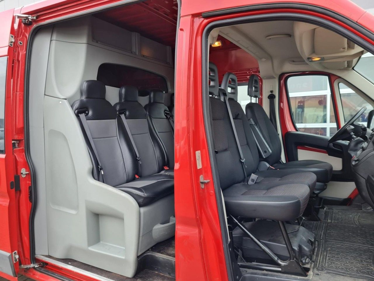 Citroën Jumper 35 Kasten L3H2 Doka 7-Sitze AHK KLIMA KAM - Furgon, Dodávka s dvojitou kabinou: obrázek 5 Citroën Jumper 35 Kasten L3H2 Doka 7-Sitze AHK KLIMA KAM - Furgon, Dodávka s dvojitou kabinou: obrázek 5