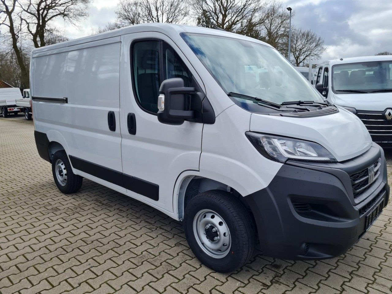 Fiat Ducato 30 Kasten L1H1 KLIMA PDC TEMPOMAT - Malá dodávka: obrázek 3 Fiat Ducato 30 Kasten L1H1 KLIMA PDC TEMPOMAT - Malá dodávka: obrázek 3