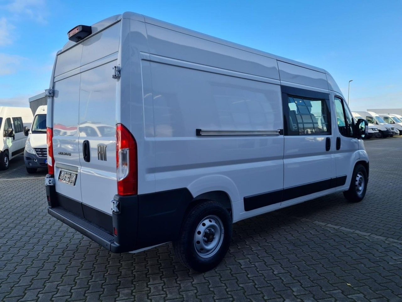 Fiat Ducato 35 Kasten Doka 6-Sitze L3H2 AG KLIMA Navi - Furgon, Dodávka s dvojitou kabinou: obrázek 4 Fiat Ducato 35 Kasten Doka 6-Sitze L3H2 AG KLIMA Navi - Furgon, Dodávka s dvojitou kabinou: obrázek 4