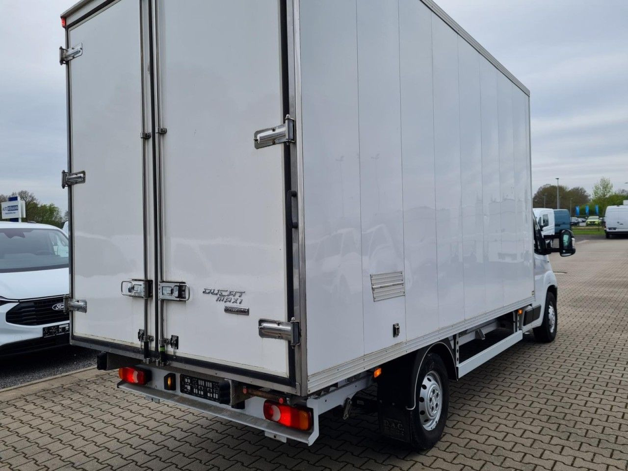 Fiat Ducato 35 Koffer 150 maxi Multijet Klima - Dodávka skřín: obrázek 4 Fiat Ducato 35 Koffer 150 maxi Multijet Klima - Dodávka skřín: obrázek 4