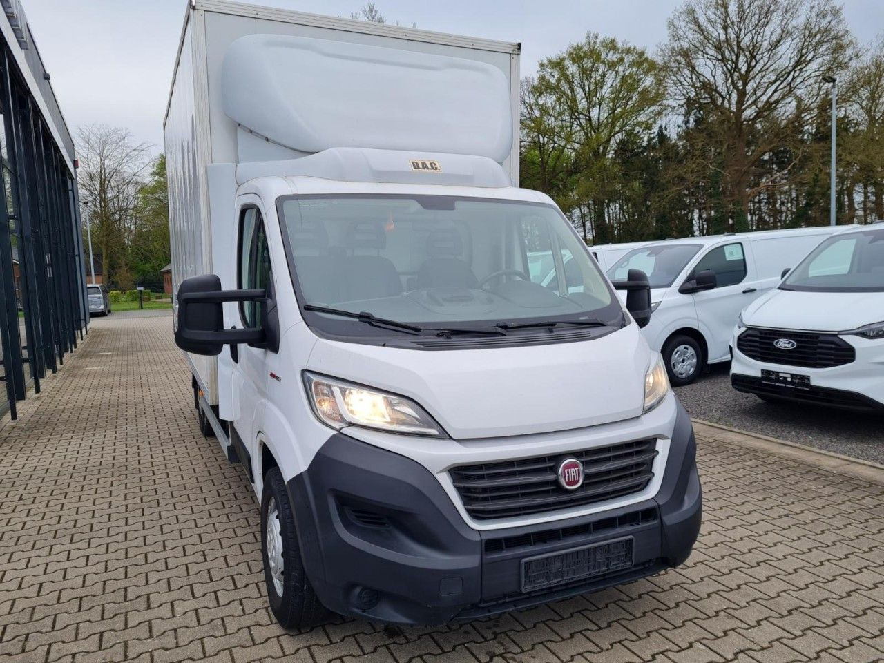 Fiat Ducato 35 Koffer 150 maxi Multijet Klima - Dodávka skřín: obrázek 2 Fiat Ducato 35 Koffer 150 maxi Multijet Klima - Dodávka skřín: obrázek 2