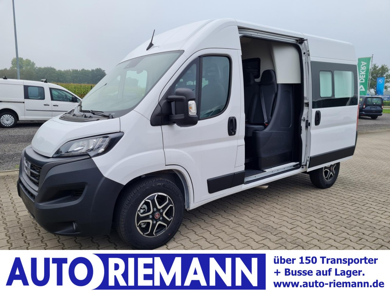 Fiat Ducato 35 Kombi Doka 7-Sitze 2x Schiebetür Maxi L2H2 - Minibus, Mikrobus: obrázek 1 Fiat Ducato 35 Kombi Doka 7-Sitze 2x Schiebetür Maxi L2H2 - Minibus, Mikrobus: obrázek 1