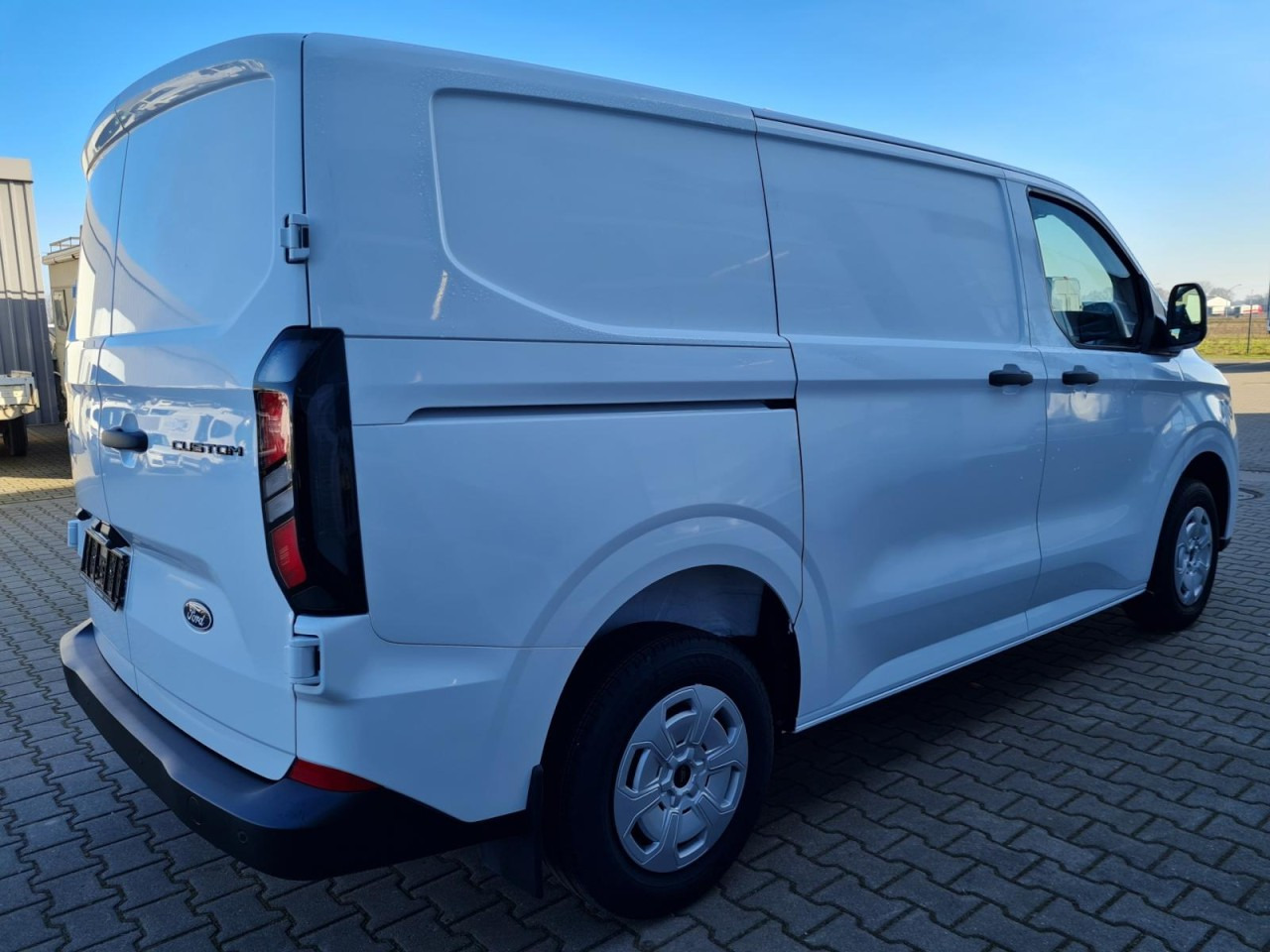 Ford Custom Kasten L1 Trend KLIMA KAMERA PDC TEMPOMAT - Malá dodávka: obrázek 4 Ford Custom Kasten L1 Trend KLIMA KAMERA PDC TEMPOMAT - Malá dodávka: obrázek 4
