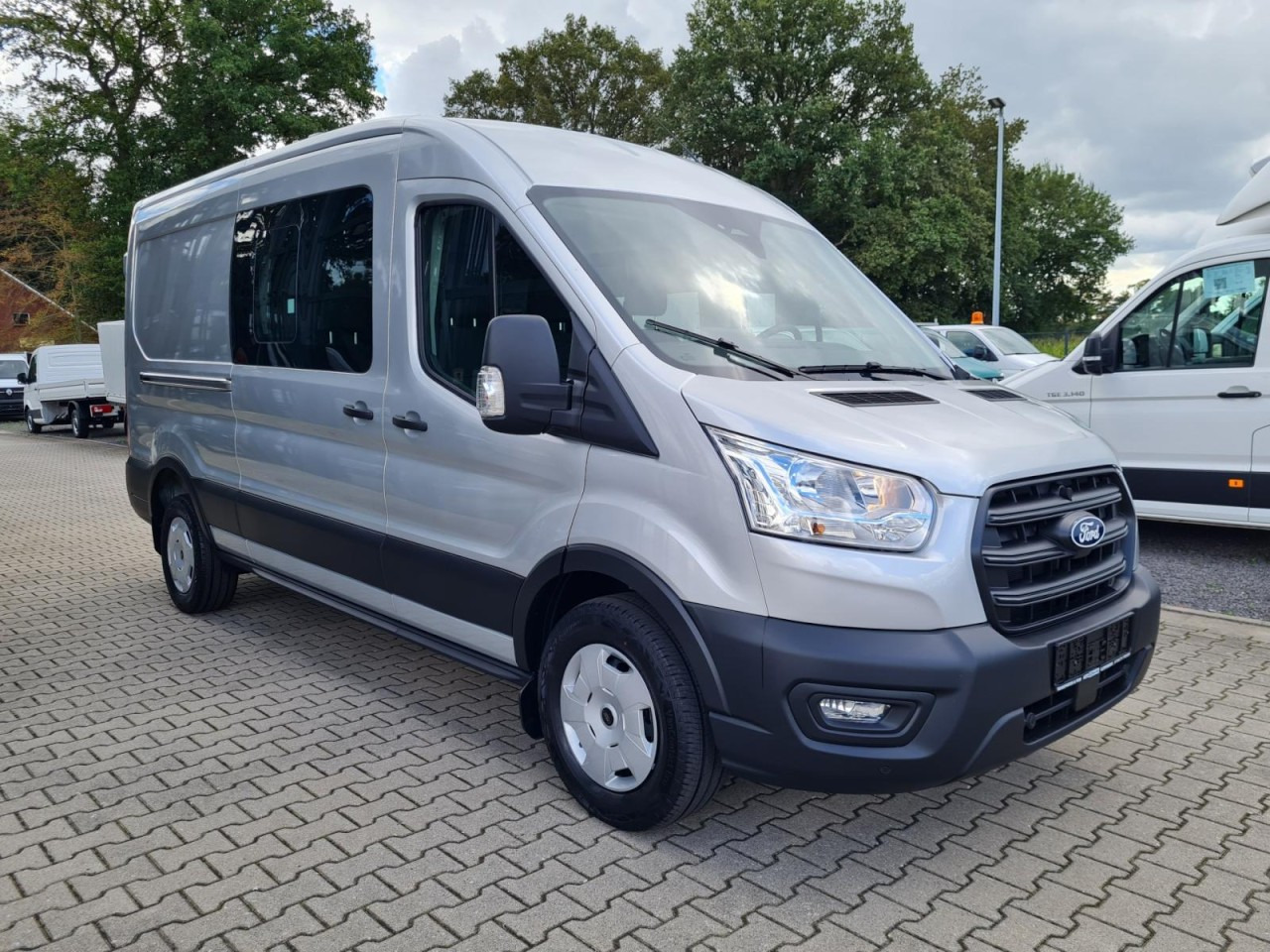 Ford Transit 3,5t Kasten Doka TDCi L3 Trend AHK PDC KAMERA - Furgon, Dodávka s dvojitou kabinou: obrázek 3 Ford Transit 3,5t Kasten Doka TDCi L3 Trend AHK PDC KAMERA - Furgon, Dodávka s dvojitou kabinou: obrázek 3