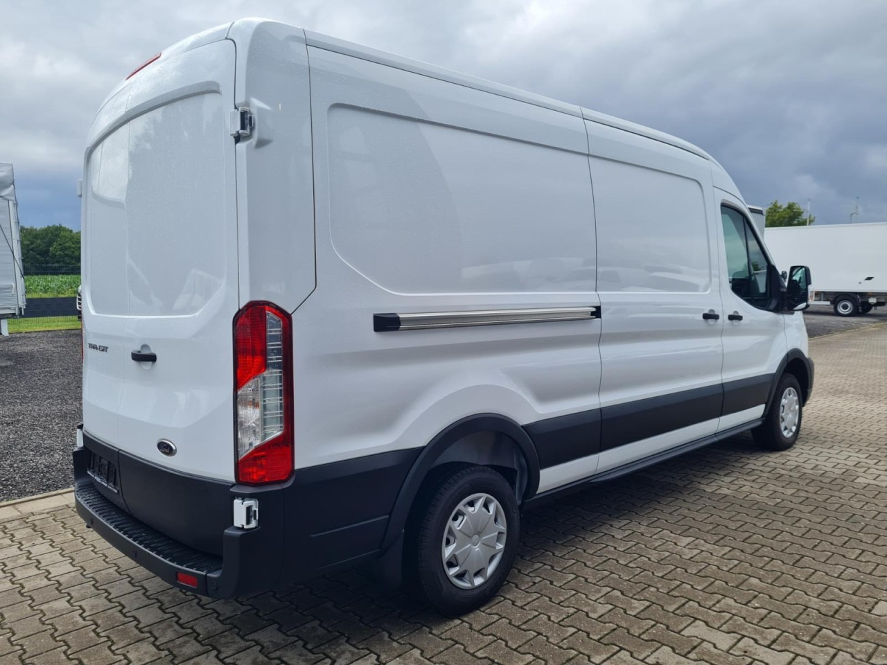 Ford Transit 350 Kasten AG L3H2 Trend KLIMA PDC TEMPOMAT - Furgon: obrázek 4 Ford Transit 350 Kasten AG L3H2 Trend KLIMA PDC TEMPOMAT - Furgon: obrázek 4