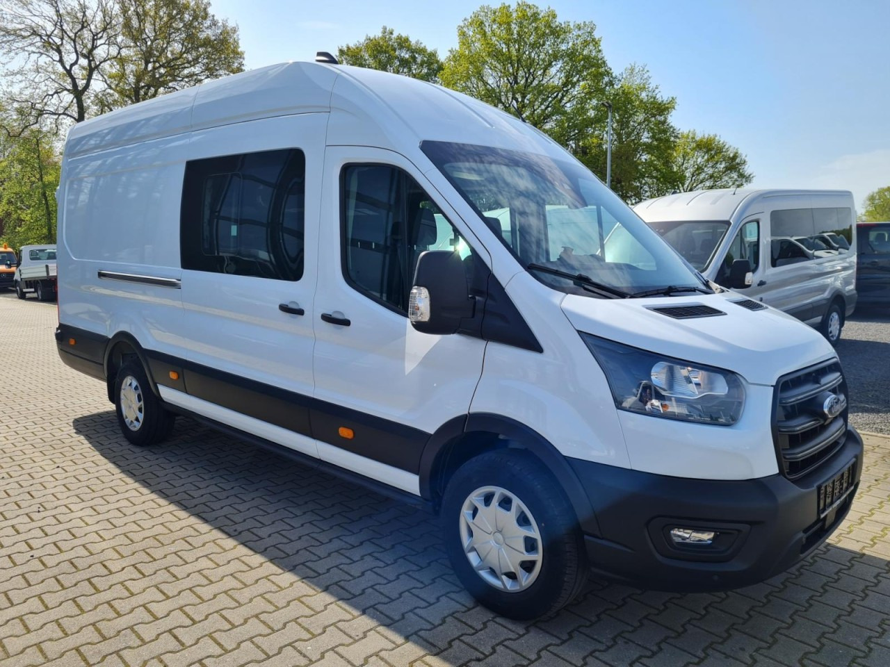 Ford Transit 350 Kasten L4H3 Doka Trend Mixto RWD - Furgon, Dodávka s dvojitou kabinou: obrázek 3 Ford Transit 350 Kasten L4H3 Doka Trend Mixto RWD - Furgon, Dodávka s dvojitou kabinou: obrázek 3
