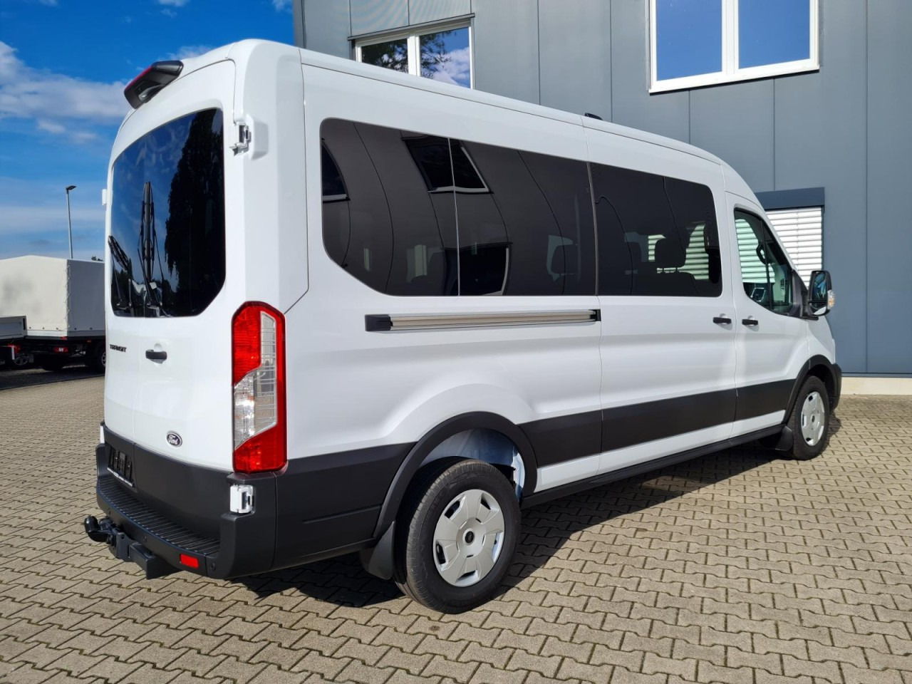 Ford Transit 350 Kombi TDCi L3 Trend 9 Sitzer AUTOMATIK - Minibus, Mikrobus: obrázek 4 Ford Transit 350 Kombi TDCi L3 Trend 9 Sitzer AUTOMATIK - Minibus, Mikrobus: obrázek 4