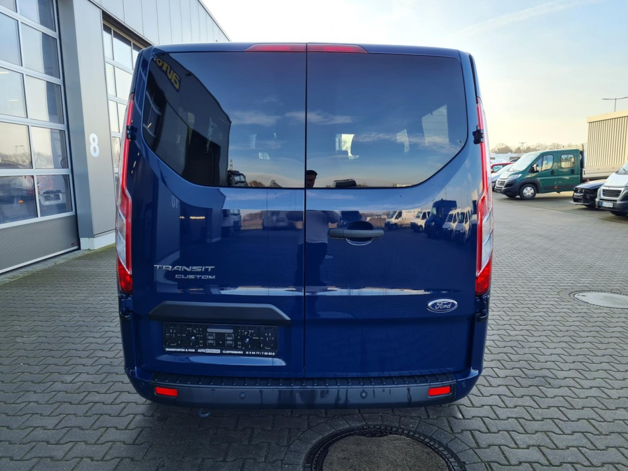 Ford Transit Custom Kombi 320 L2 Trend 9 Sitze PDC - Minibus, Mikrobus: obrázek 5 Ford Transit Custom Kombi 320 L2 Trend 9 Sitze PDC - Minibus, Mikrobus: obrázek 5