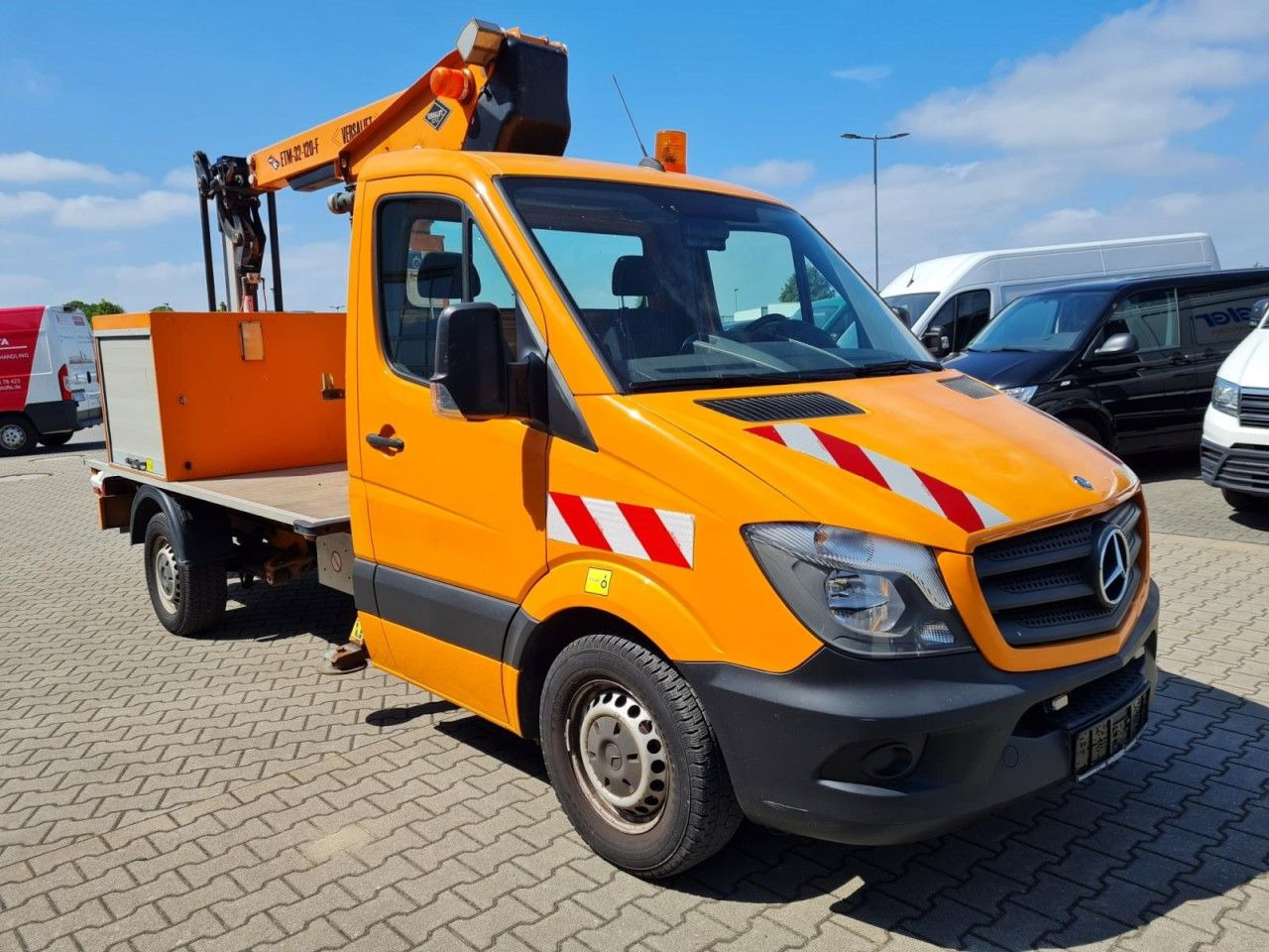 Mercedes-Benz Sprinter 316 CDI Hubarbeitsbühne 12m Korb isolie - Autoplošina: obrázek 4 Mercedes-Benz Sprinter 316 CDI Hubarbeitsbühne 12m Korb isolie - Autoplošina: obrázek 4