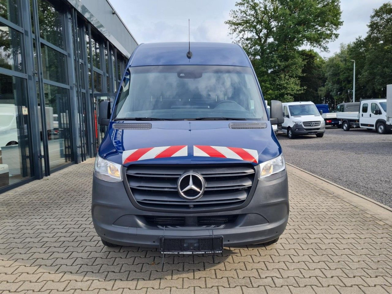 Mercedes-Benz Sprinter 316 Kasten CDI MR RWD AHK MBUX KAMERA - Furgon: obrázek 2 Mercedes-Benz Sprinter 316 Kasten CDI MR RWD AHK MBUX KAMERA - Furgon: obrázek 2