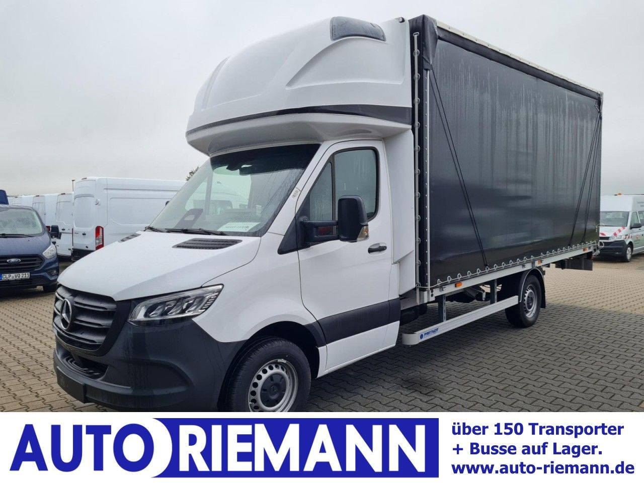 Mercedes-Benz Sprinter 317 AG Pritsche Schiebe Plane Schlafkab - Plachtová dodávka: obrázek 1 Mercedes-Benz Sprinter 317 AG Pritsche Schiebe Plane Schlafkab - Plachtová dodávka: obrázek 1