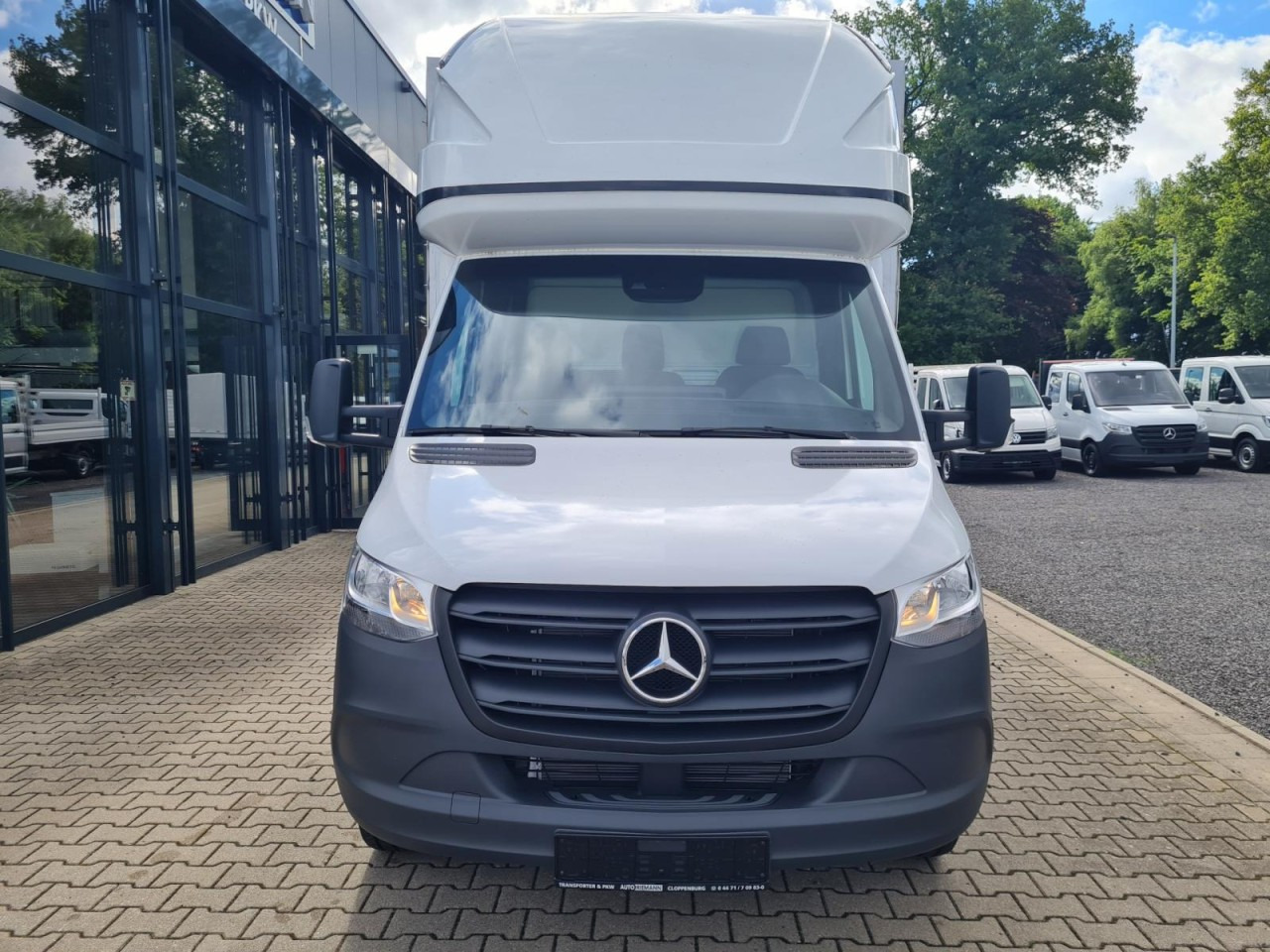 Mercedes-Benz Sprinter 317 Pritsche Plane Schlafkab RWD 10 Pal - Plachtová dodávka: obrázek 2 Mercedes-Benz Sprinter 317 Pritsche Plane Schlafkab RWD 10 Pal - Plachtová dodávka: obrázek 2
