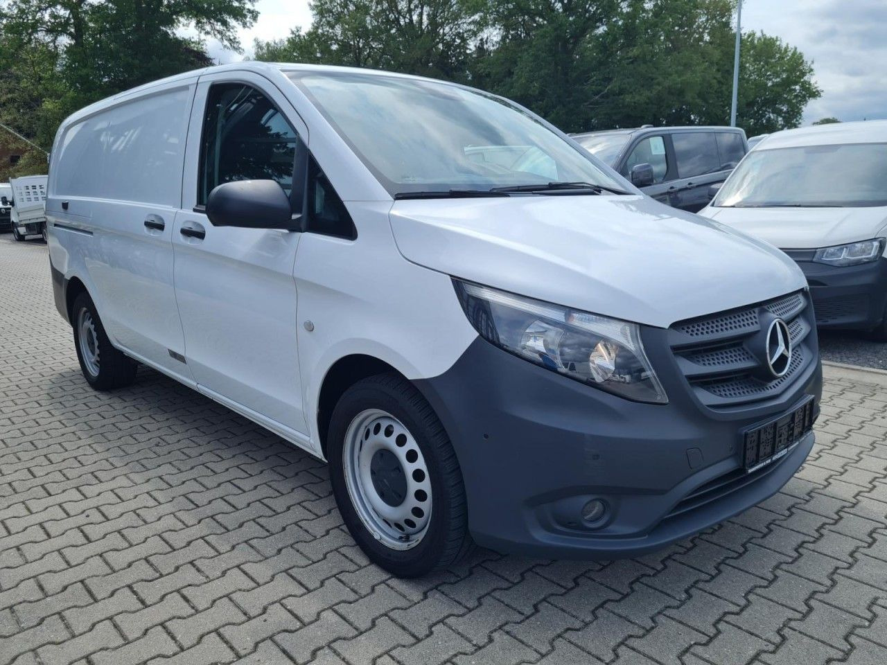 Mercedes-Benz Vito 116 Cdi Kühlkasten lang Stand/Fahrkühl HEIZ - Chladící dodávka: obrázek 4 Mercedes-Benz Vito 116 Cdi Kühlkasten lang Stand/Fahrkühl HEIZ - Chladící dodávka: obrázek 4