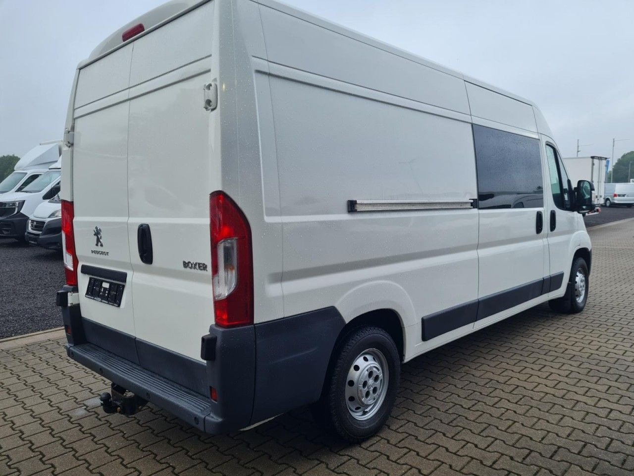Peugeot Boxer Kasten L3H2 Doka 6-Sitze AHK PDC KLIMA - Malá dodávka, Dodávka s dvojitou kabinou: obrázek 4 Peugeot Boxer Kasten L3H2 Doka 6-Sitze AHK PDC KLIMA - Malá dodávka, Dodávka s dvojitou kabinou: obrázek 4