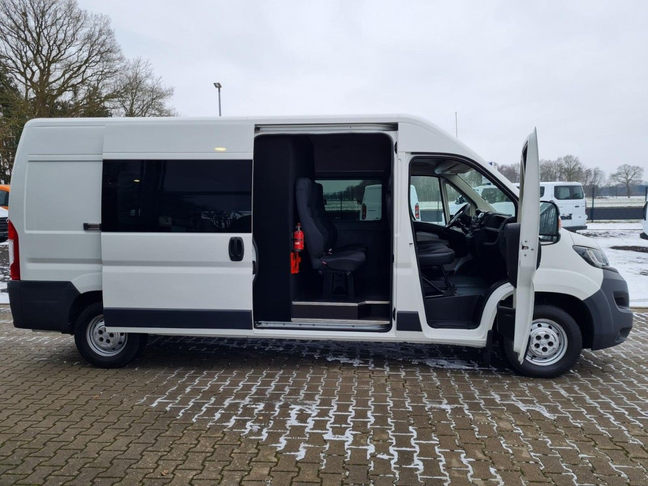 Malá dodávka, Dodávka s dvojitou kabinou Peugeot Boxer Kasten L3H2 Doka 6-Sitze AHK PDC KLIMA: obrázek 21