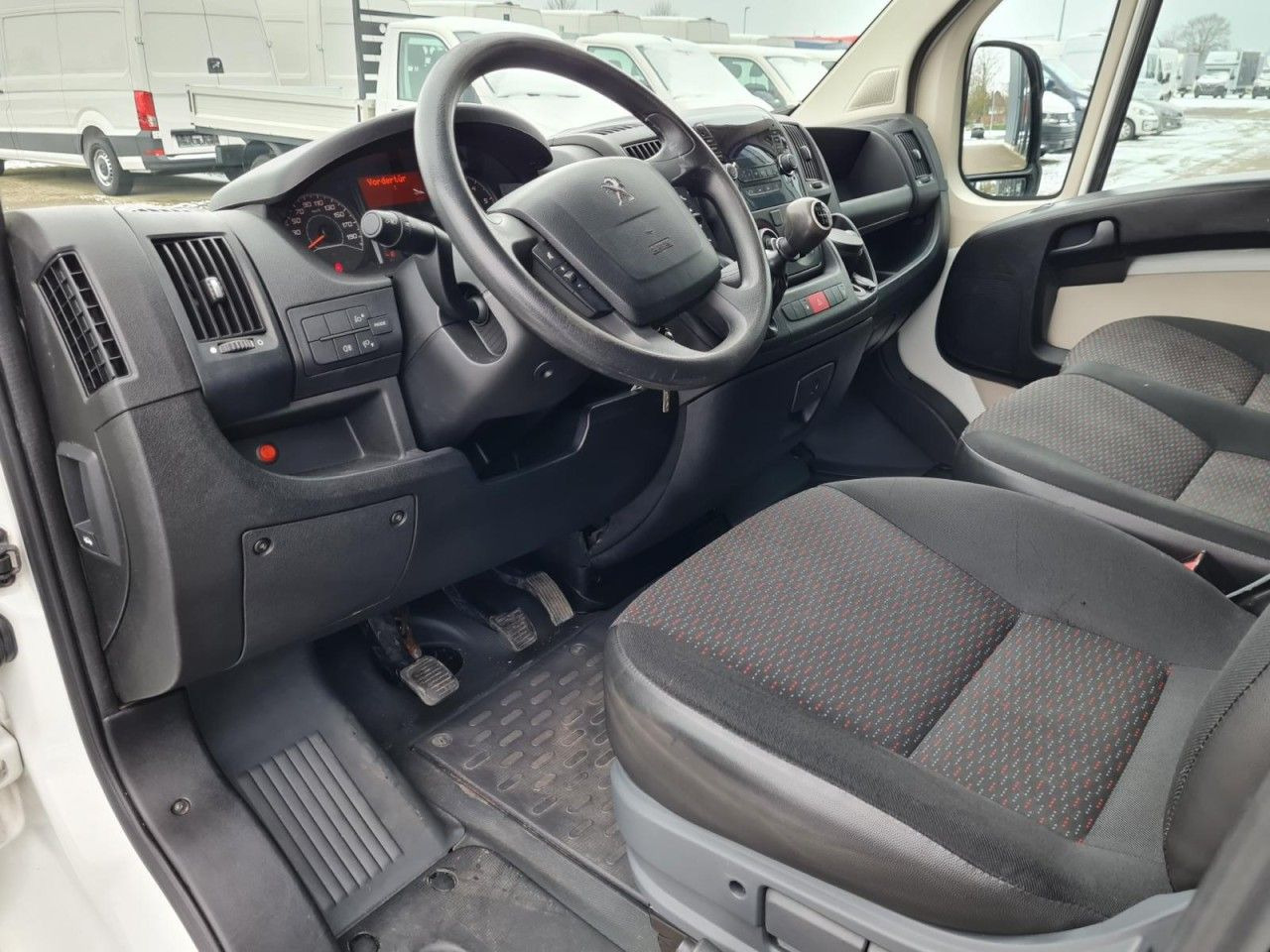 Malá dodávka, Dodávka s dvojitou kabinou Peugeot Boxer Kasten L3H2 Doka 6-Sitze AHK PDC KLIMA: obrázek 8