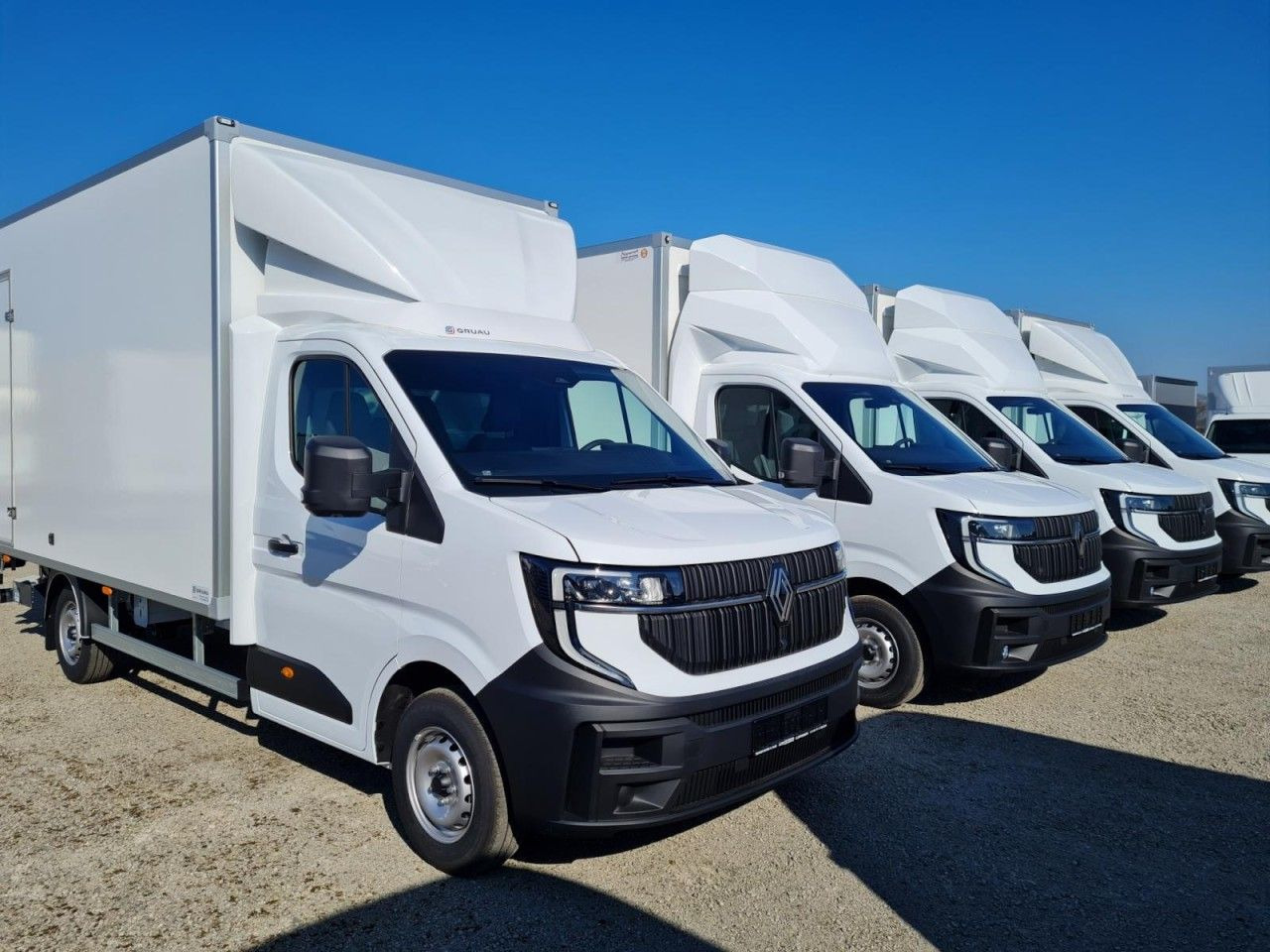 Renault Master 3,5t Koffer dCi 165 mit 10 Pal. Plätze - Dodávka skřín: obrázek 2 Renault Master 3,5t Koffer dCi 165 mit 10 Pal. Plätze - Dodávka skřín: obrázek 2