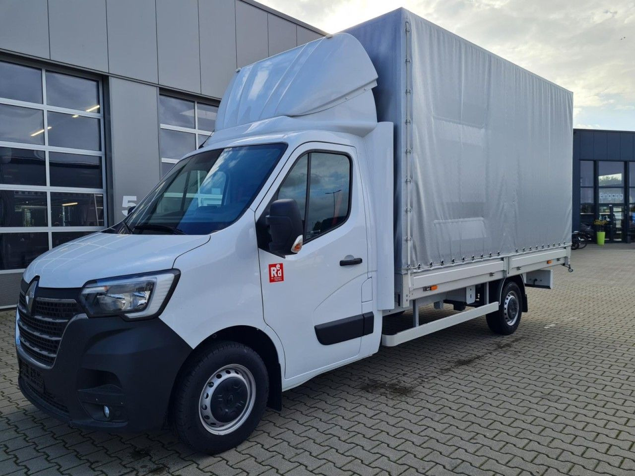 Renault Master 3,5t Pritsche Schiebe plane ERGO TEMPOMAT - Plachtová dodávka: obrázek 3 Renault Master 3,5t Pritsche Schiebe plane ERGO TEMPOMAT - Plachtová dodávka: obrázek 3