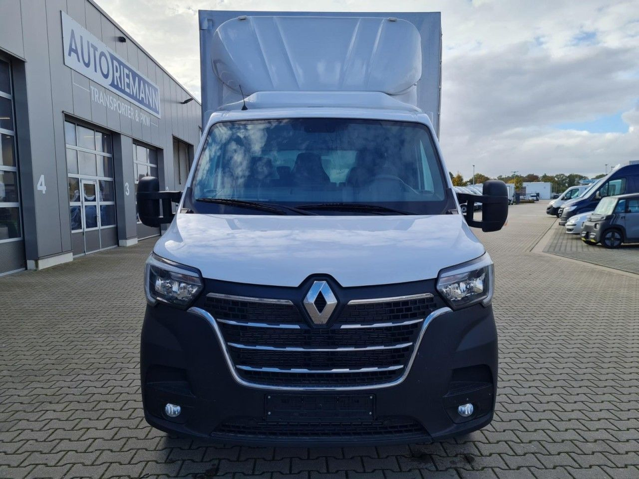 Renault Master 3,5t Pritsche Schiebe plane ERGO TEMPOMAT - Plachtová dodávka: obrázek 2 Renault Master 3,5t Pritsche Schiebe plane ERGO TEMPOMAT - Plachtová dodávka: obrázek 2