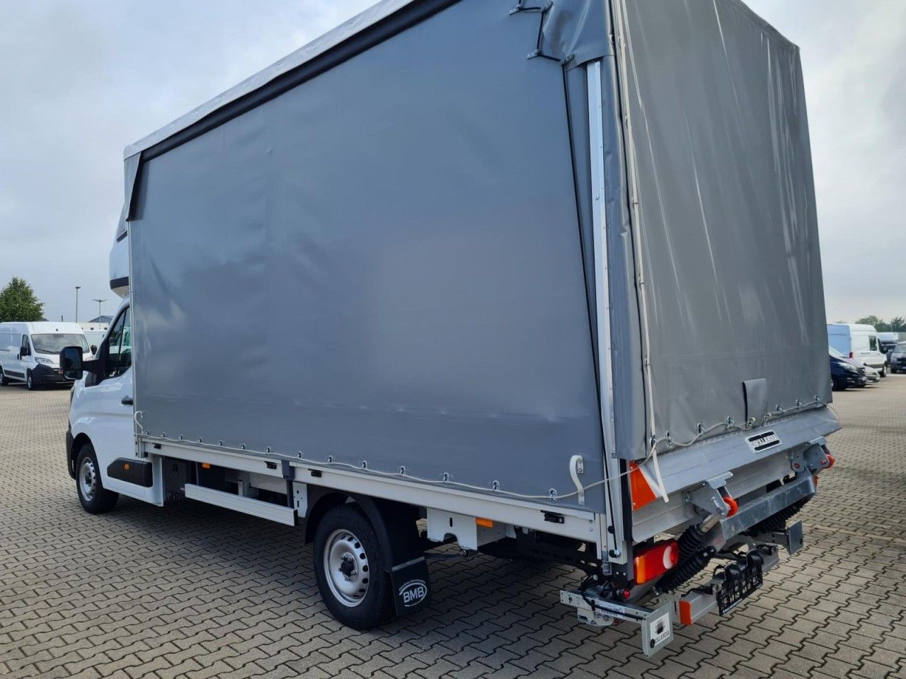 Renault Master Pritsche 2x Schiebe Plane Schlafkab LBW - Plachtová dodávka: obrázek 3 Renault Master Pritsche 2x Schiebe Plane Schlafkab LBW - Plachtová dodávka: obrázek 3