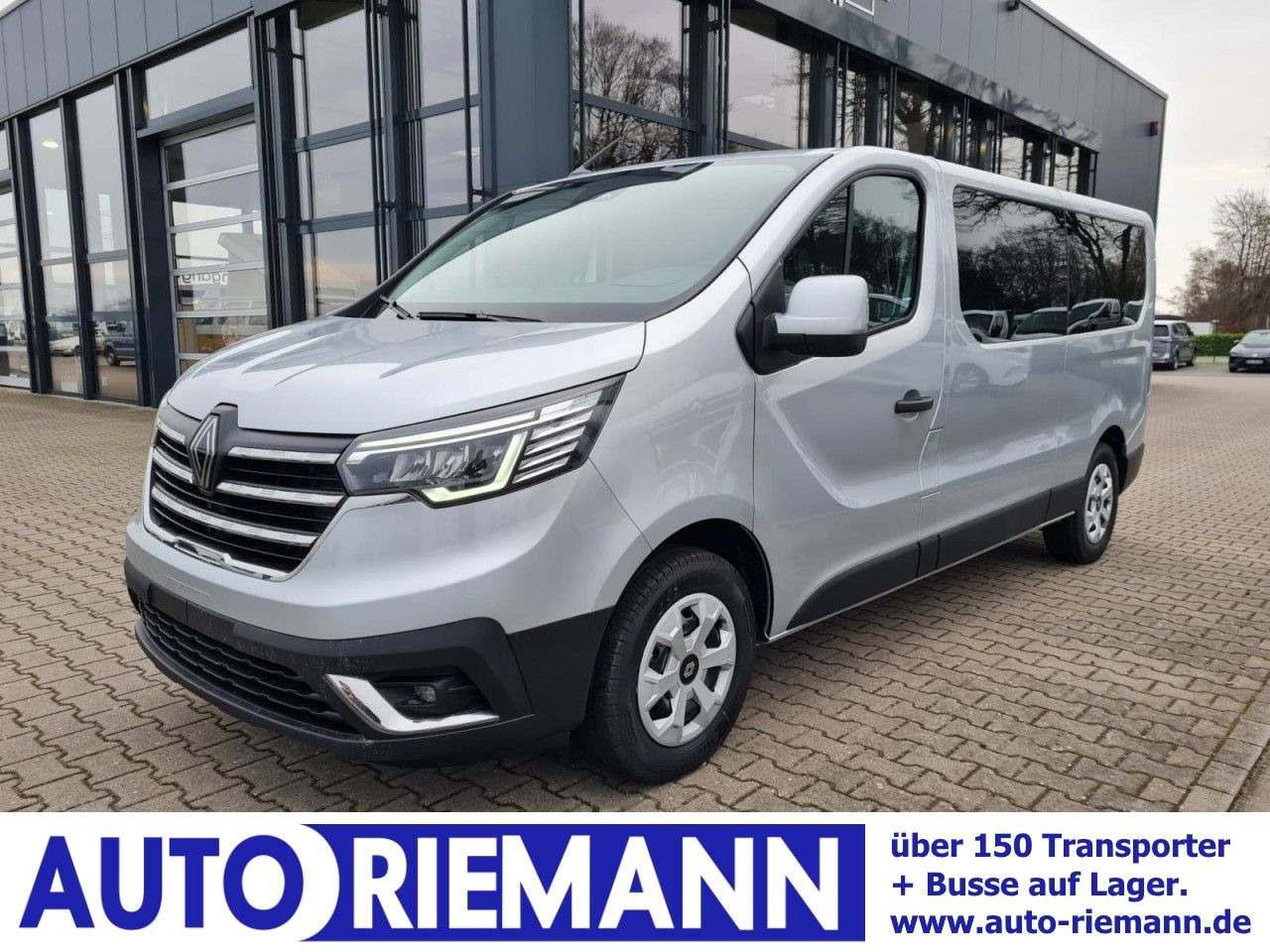 Renault Trafic Kombi 9-Sitze L2 Grand Equilibre KLIMA TE - Osobní auto: obrázek 1 Renault Trafic Kombi 9-Sitze L2 Grand Equilibre KLIMA TE - Osobní auto: obrázek 1