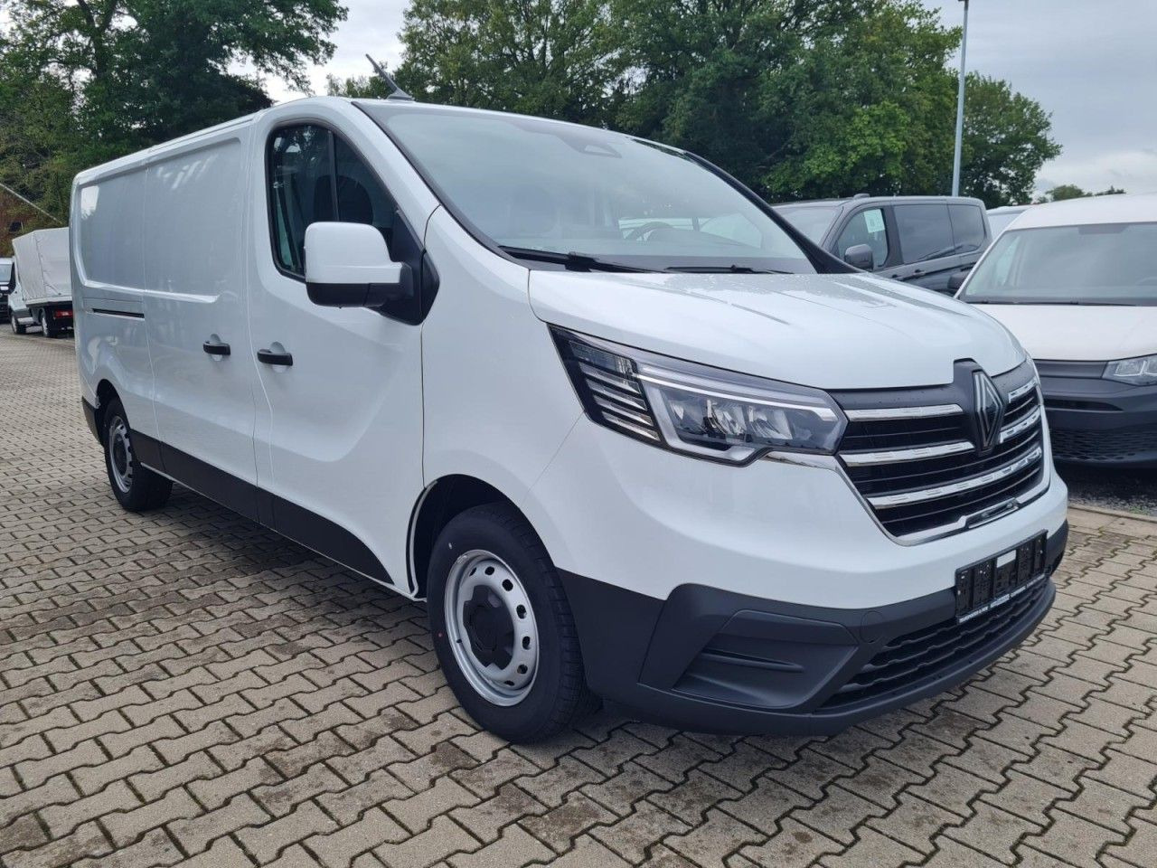 Renault Trafic Kühlkasten 3.0t L2 KLIMA LED NAVI_APP TEM - Chladící dodávka: obrázek 3 Renault Trafic Kühlkasten 3.0t L2 KLIMA LED NAVI_APP TEM - Chladící dodávka: obrázek 3