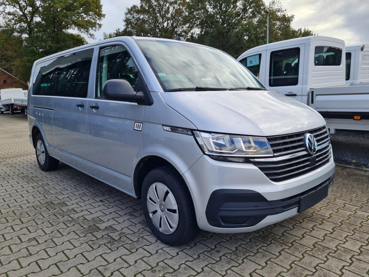 VW Volkswagen T6.1 Caravelle TDI lang 9 Sitzer 2 Schiebetüren Trendl. - Minibus, Mikrobus: obrázek 3 VW Volkswagen T6.1 Caravelle TDI lang 9 Sitzer 2 Schiebetüren Trendl. - Minibus, Mikrobus: obrázek 3