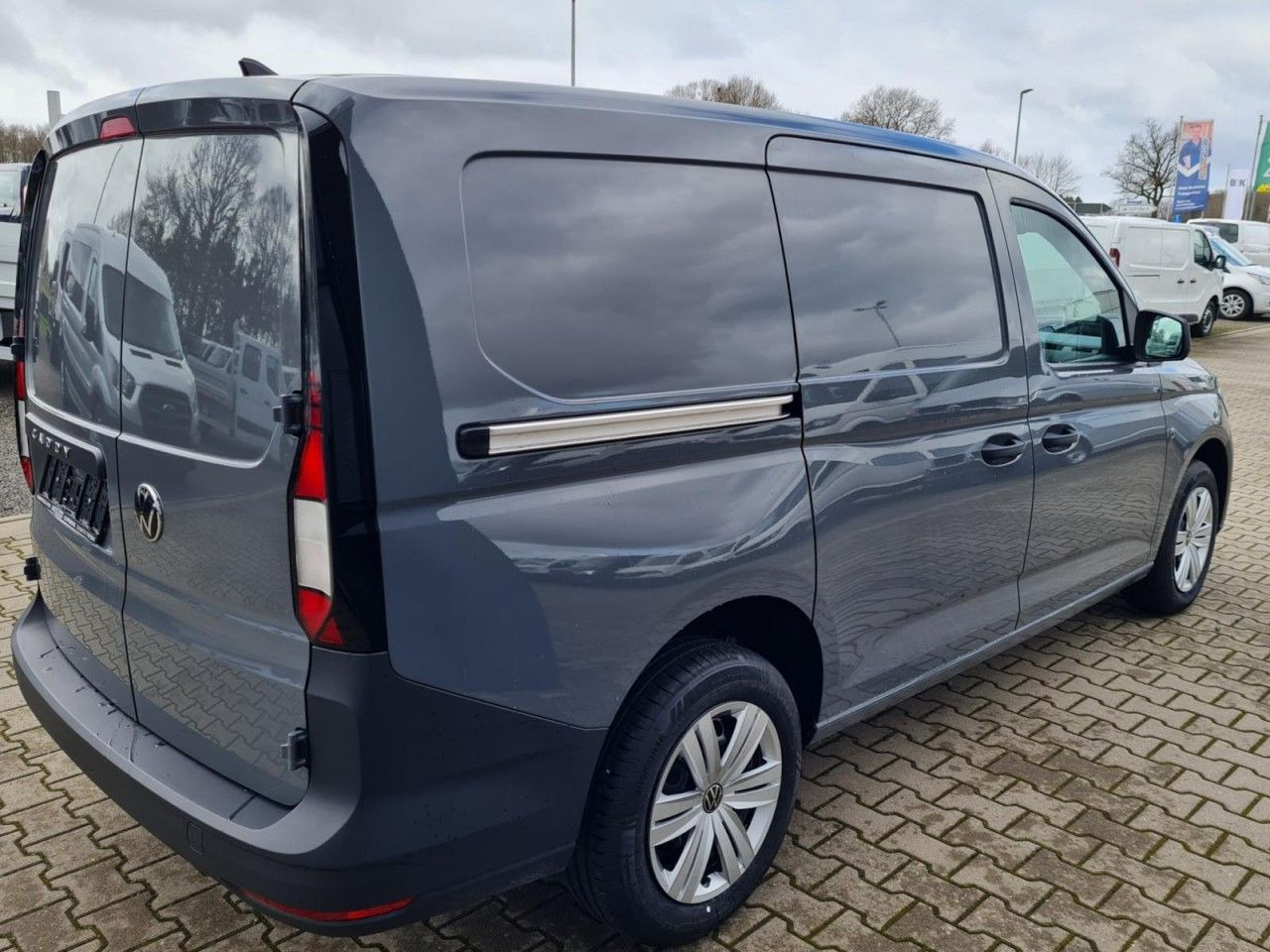 Volkswagen Caddy Kasten Cargo TDI Maxi PDC KLIMA TEMPOMAT - Malá dodávka: obrázek 4 Volkswagen Caddy Kasten Cargo TDI Maxi PDC KLIMA TEMPOMAT - Malá dodávka: obrázek 4