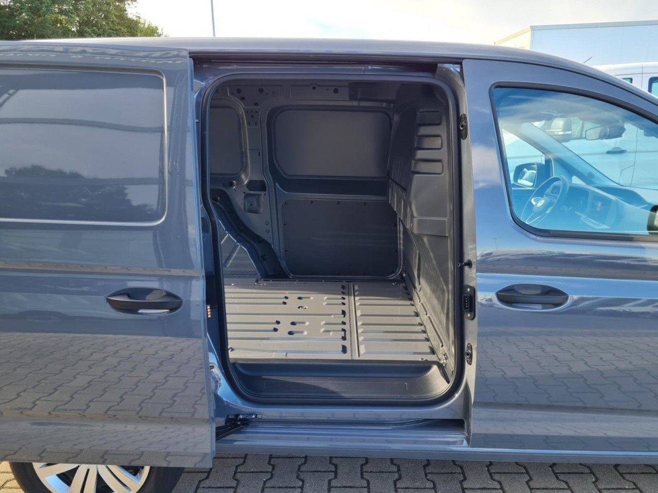 Volkswagen Caddy Kasten Cargo TDI Maxi PDC KLIMA TEMPOMAT - Malá dodávka: obrázek 5 Volkswagen Caddy Kasten Cargo TDI Maxi PDC KLIMA TEMPOMAT - Malá dodávka: obrázek 5
