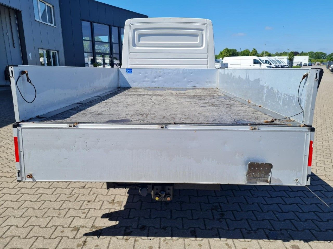 Volkswagen Crafter 35 Doka TDI Lang AHK KLIMA - Dodávka valník, Dodávka s dvojitou kabinou: obrázek 5 Volkswagen Crafter 35 Doka TDI Lang AHK KLIMA - Dodávka valník, Dodávka s dvojitou kabinou: obrázek 5