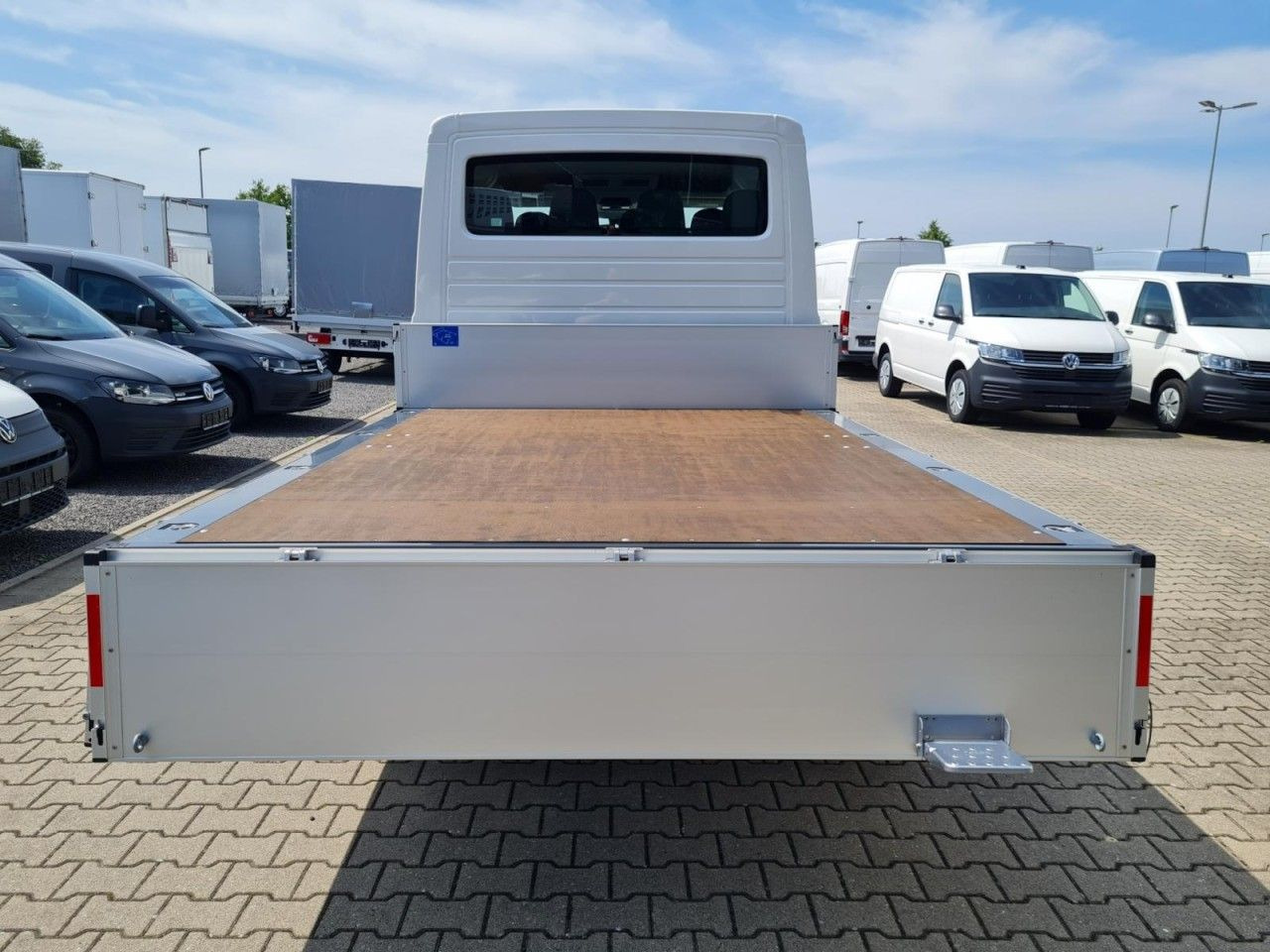Volkswagen Crafter 35 Doka TDI MR LED KLIMA TEMPOMAT - Dodávka valník, Dodávka s dvojitou kabinou: obrázek 5 Volkswagen Crafter 35 Doka TDI MR LED KLIMA TEMPOMAT - Dodávka valník, Dodávka s dvojitou kabinou: obrázek 5