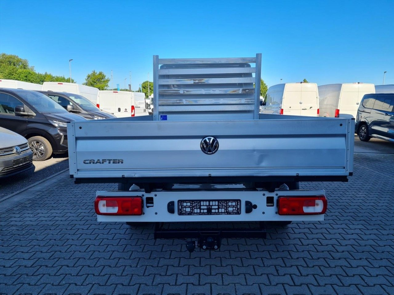 Volkswagen Crafter 35 Doka TDI lang AHK Klima - Dodávka valník, Dodávka s dvojitou kabinou: obrázek 5 Volkswagen Crafter 35 Doka TDI lang AHK Klima - Dodávka valník, Dodávka s dvojitou kabinou: obrázek 5