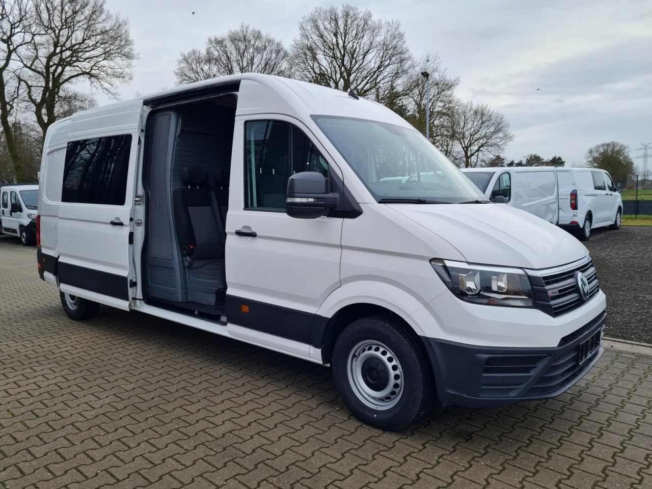 Volkswagen Crafter 35 Kasten 4MOTION L4H3 Plus Doka 7-Sitze - Furgon, Dodávka s dvojitou kabinou: obrázek 3 Volkswagen Crafter 35 Kasten 4MOTION L4H3 Plus Doka 7-Sitze - Furgon, Dodávka s dvojitou kabinou: obrázek 3