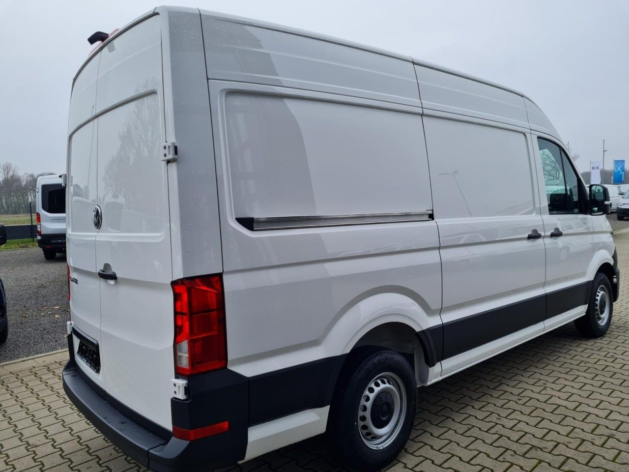 Volkswagen Crafter 35 Kasten MR hoch KLIMA KAMERA NAVI/APP - Furgon: obrázek 4 Volkswagen Crafter 35 Kasten MR hoch KLIMA KAMERA NAVI/APP - Furgon: obrázek 4