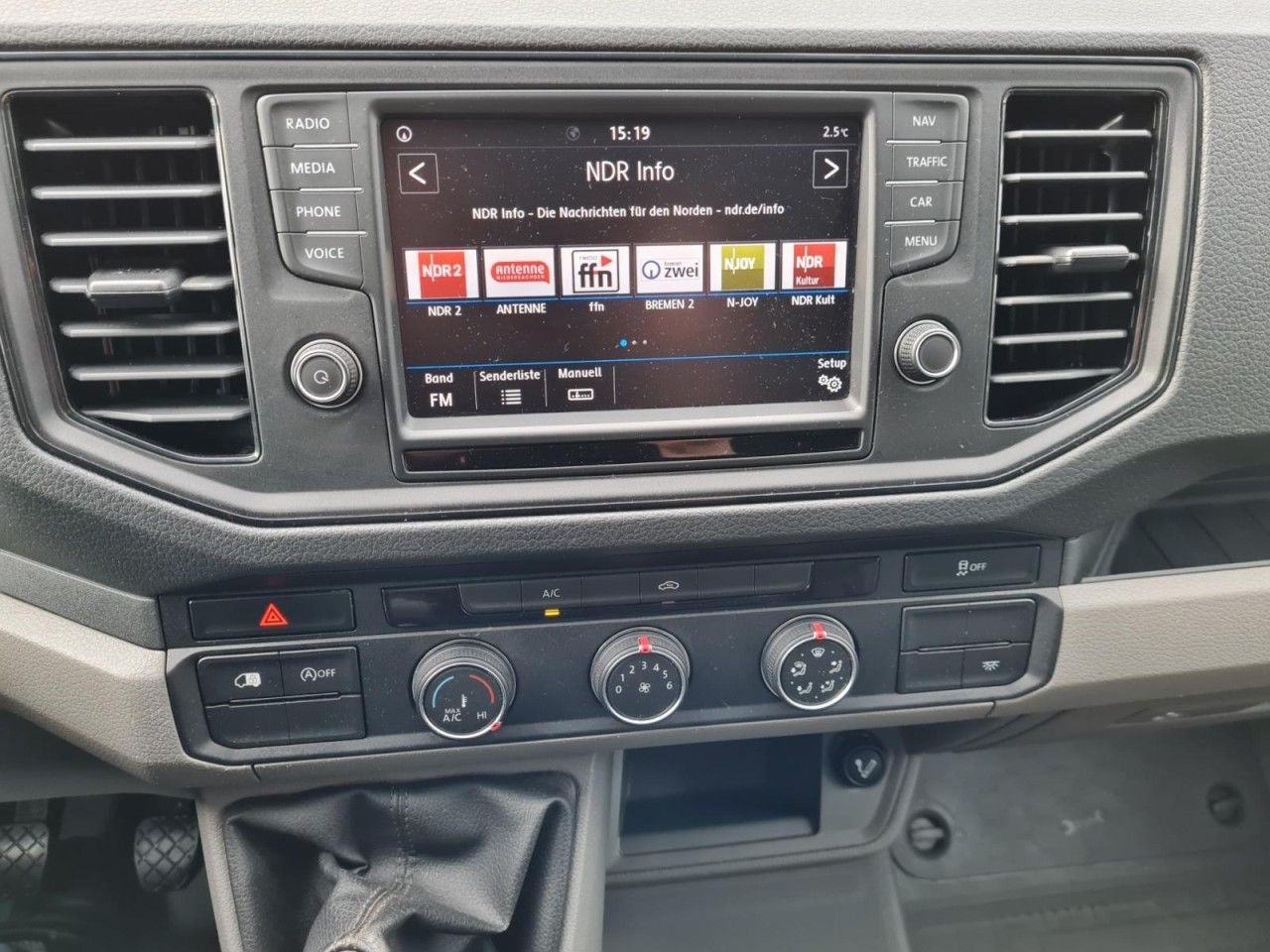 Furgon, Dodávka s dvojitou kabinou Volkswagen Crafter 35 Kasten Plus Doka mixto 6 Sitze NAVI A: obrázek 16