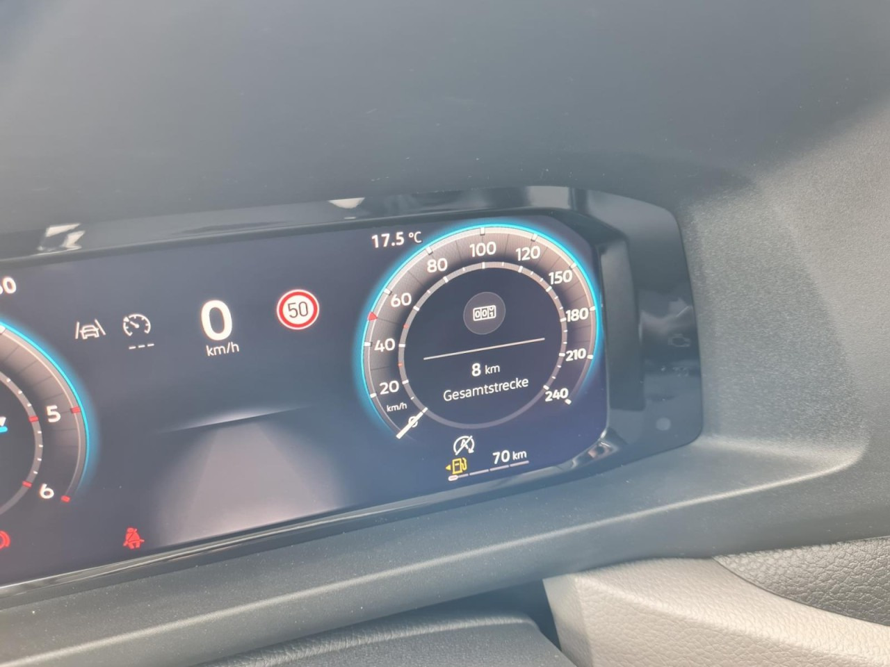 Furgon Volkswagen Crafter 35 Kasten TDI MR L3H3 PDC KLIMA TEMPOMAT: obrázek 11 Furgon Volkswagen Crafter 35 Kasten TDI MR L3H3 PDC KLIMA TEMPOMAT: obrázek 11