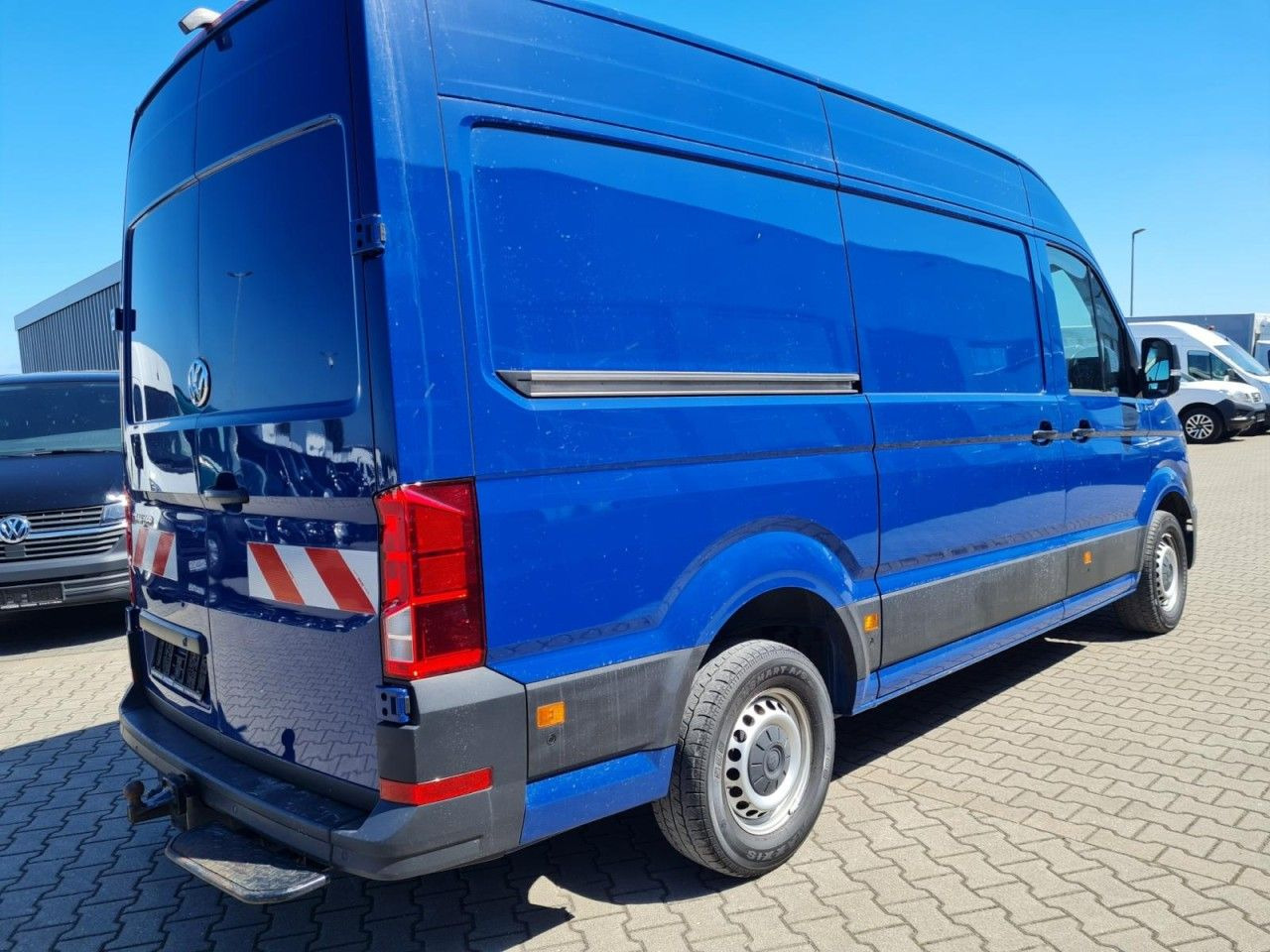 Volkswagen Crafter 35 Kasten TDI MR L3H3 RWD AHK - Furgon: obrázek 4 Volkswagen Crafter 35 Kasten TDI MR L3H3 RWD AHK - Furgon: obrázek 4