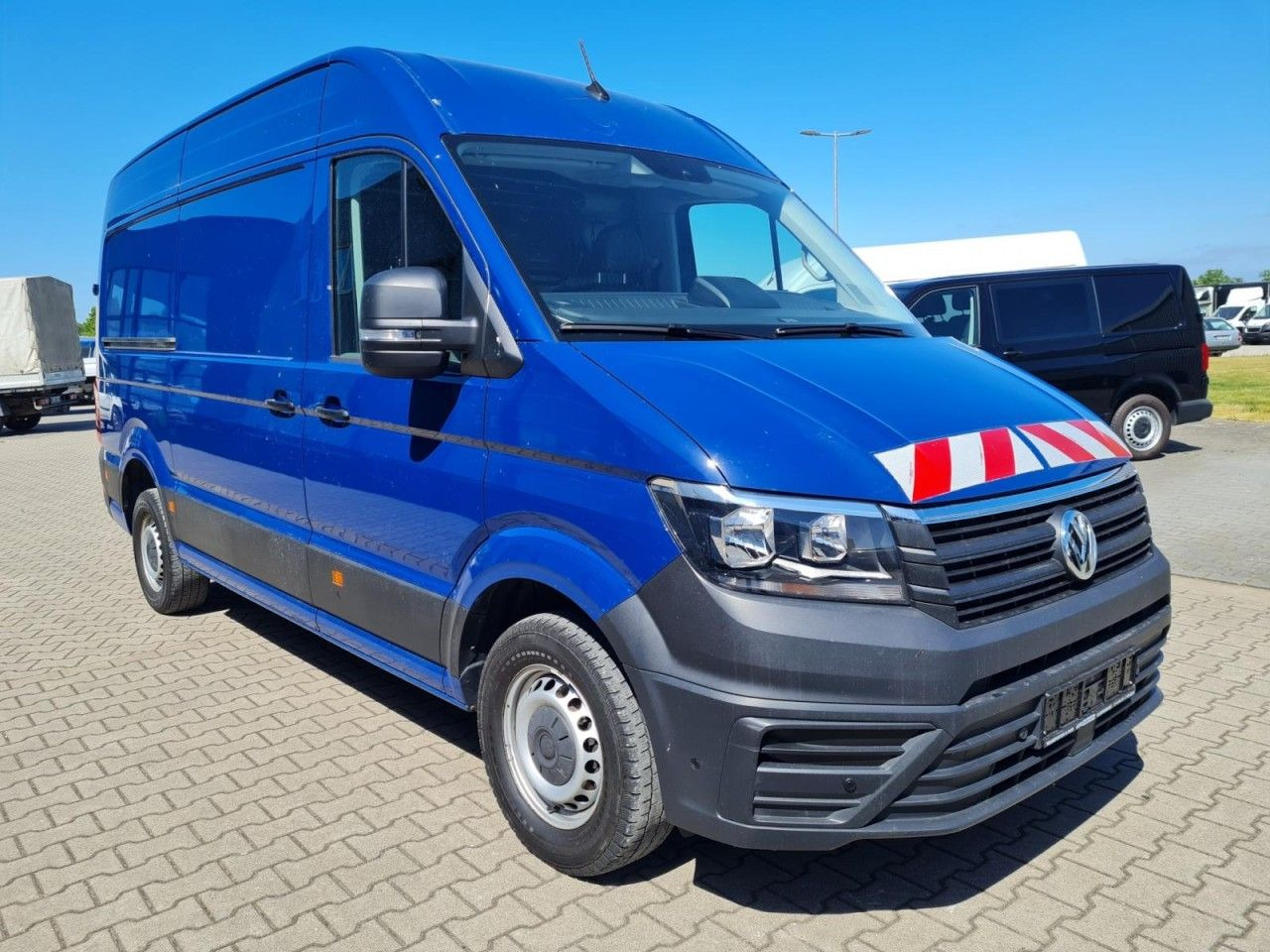 Volkswagen Crafter 35 Kasten TDI MR L3H3 RWD AHK - Furgon: obrázek 3 Volkswagen Crafter 35 Kasten TDI MR L3H3 RWD AHK - Furgon: obrázek 3