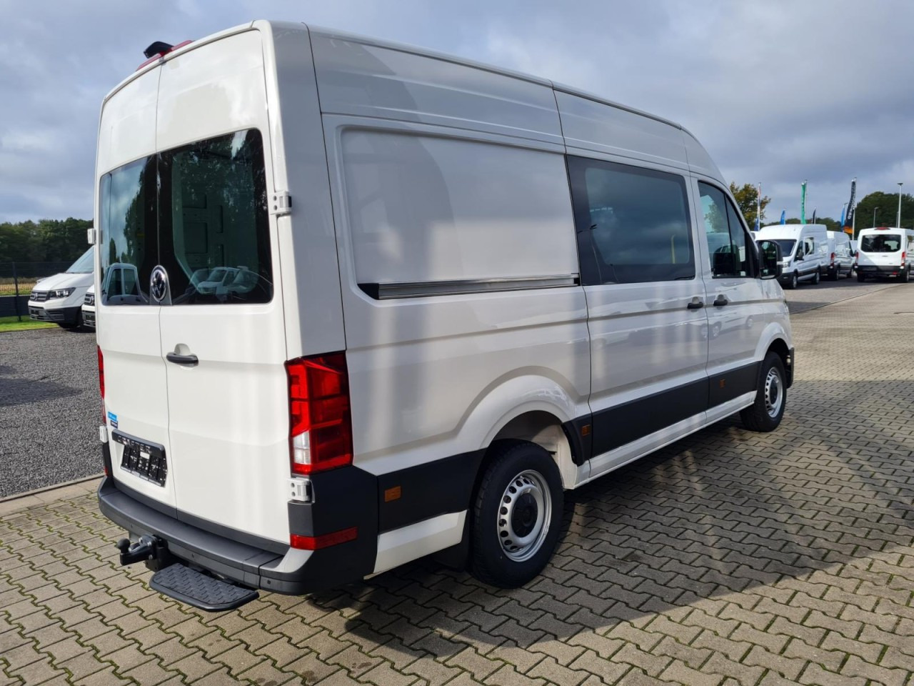 Volkswagen Crafter 35 Kasten TDI MR L3h3 Standheiz AHK - Furgon: obrázek 4 Volkswagen Crafter 35 Kasten TDI MR L3h3 Standheiz AHK - Furgon: obrázek 4