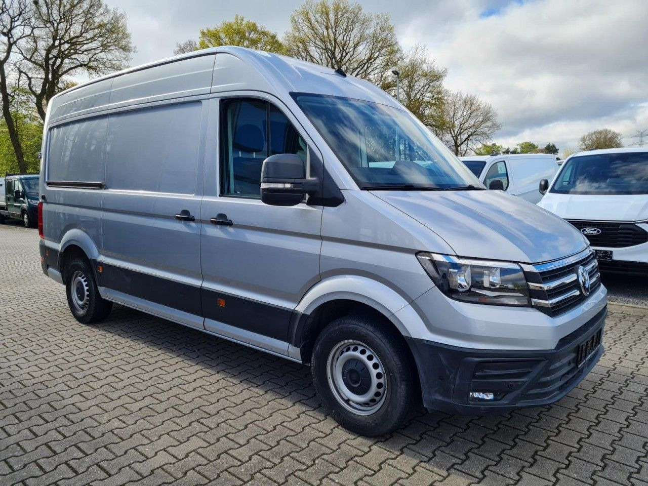 Volkswagen Crafter 35 Kasten TDI MR hoch NAVI KLIMA TEMPOMA - Furgon: obrázek 3 Volkswagen Crafter 35 Kasten TDI MR hoch NAVI KLIMA TEMPOMA - Furgon: obrázek 3