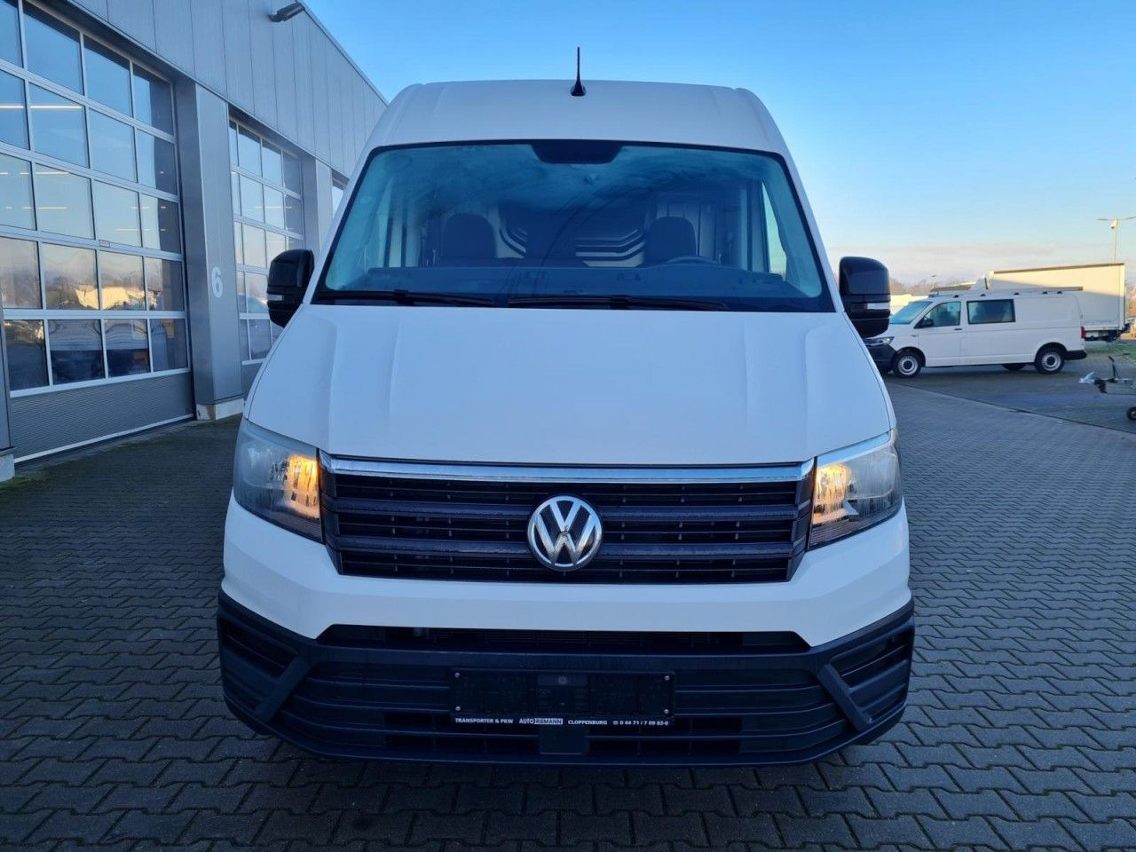 Volkswagen Crafter 35 Kasten lang L4H2 KAMERA NAVI_APP HOLZ - Furgon: obrázek 2 Volkswagen Crafter 35 Kasten lang L4H2 KAMERA NAVI_APP HOLZ - Furgon: obrázek 2