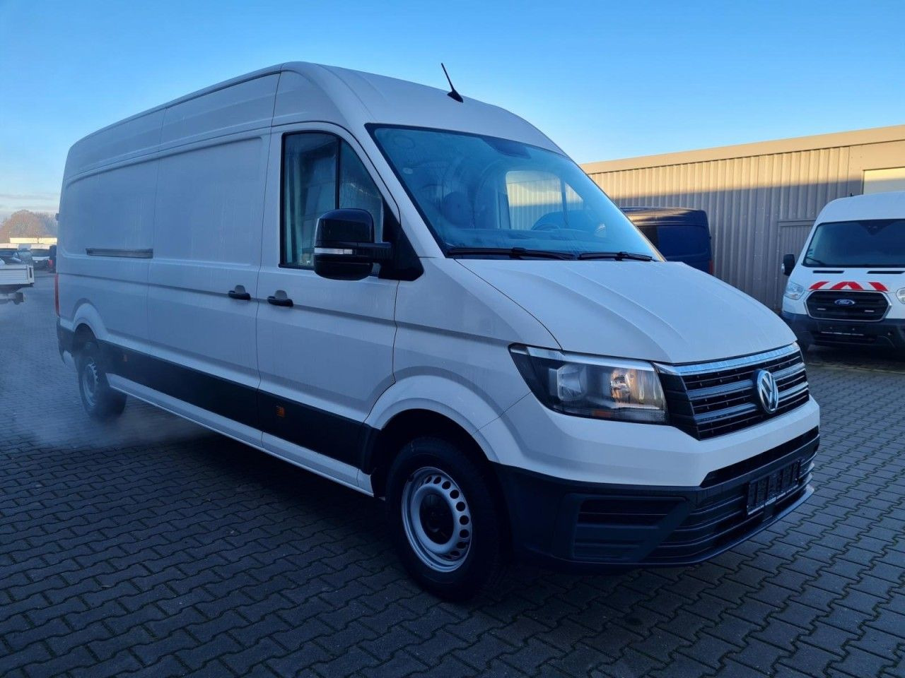 Volkswagen Crafter 35 Kasten lang L4H2 KAMERA NAVI_APP HOLZ - Furgon: obrázek 3 Volkswagen Crafter 35 Kasten lang L4H2 KAMERA NAVI_APP HOLZ - Furgon: obrázek 3