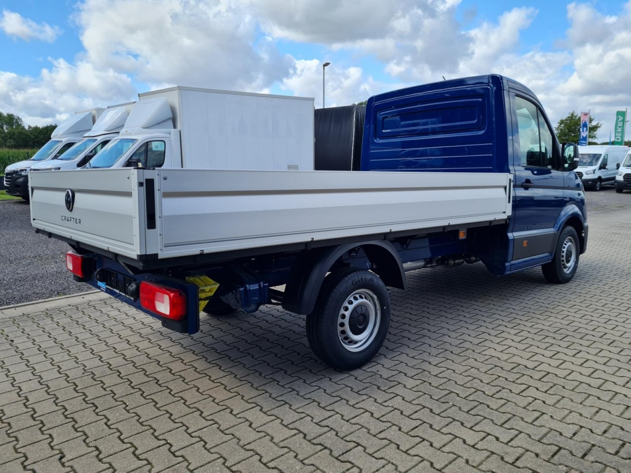 Volkswagen Crafter 35 Pritsche TDI L3 KLIMA TEMPOMAT 3 Sitzer - Dodávka valník: obrázek 4 Volkswagen Crafter 35 Pritsche TDI L3 KLIMA TEMPOMAT 3 Sitzer - Dodávka valník: obrázek 4