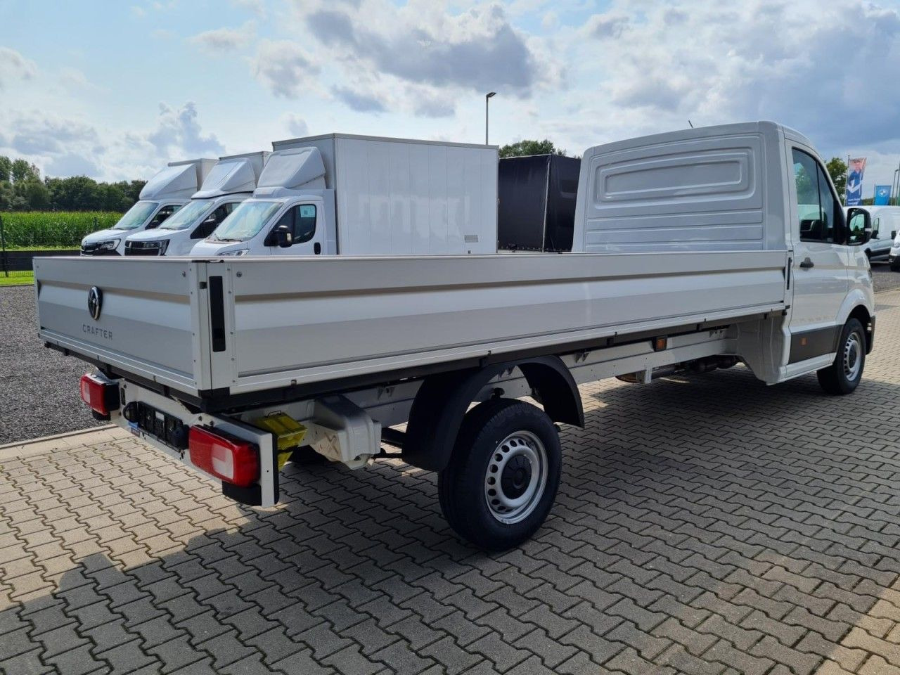 Volkswagen Crafter 35 Pritsche TDi L4 lang KLIMA TEMPOMAT - Dodávka valník: obrázek 4 Volkswagen Crafter 35 Pritsche TDi L4 lang KLIMA TEMPOMAT - Dodávka valník: obrázek 4