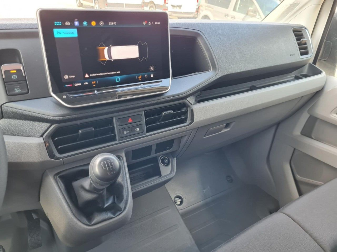 Malá dodávka Volkswagen Crafter Kasten MR L3H3 KLIMA TEMPOMAT Mod. 25: obrázek 11