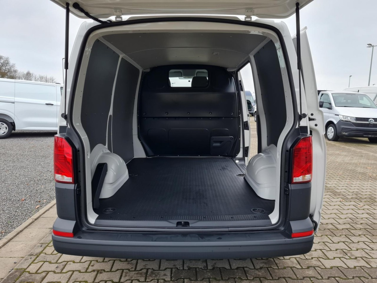 Volkswagen T6.1 Kasten KR Heckklappe KAMERA KLIMA NAVI/APP - Malá dodávka: obrázek 5 Volkswagen T6.1 Kasten KR Heckklappe KAMERA KLIMA NAVI/APP - Malá dodávka: obrázek 5